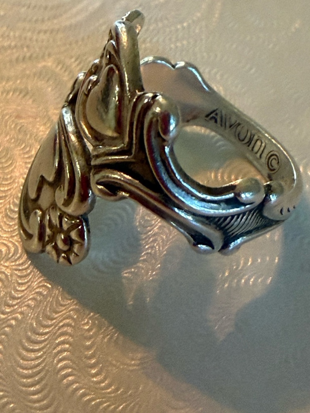 Vintage Sterling Avon Adjustable wrap around ring - Picture 2 of 8